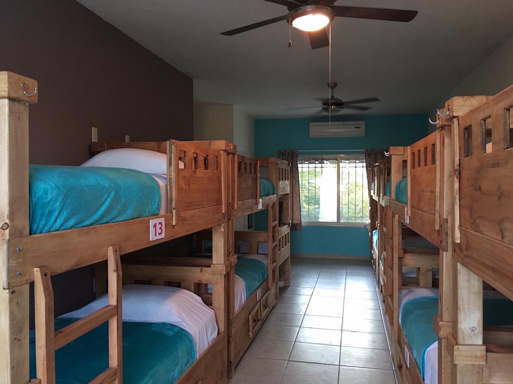 Hostal Bucerias Bagian luar foto