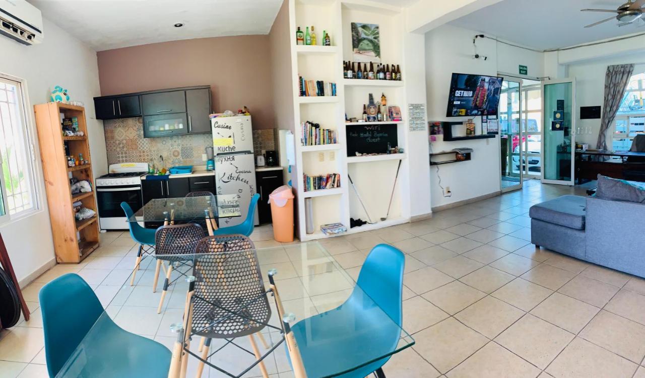 Hostal Bucerias Bagian luar foto