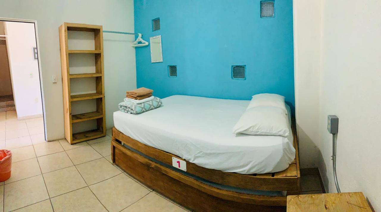 Hostal Bucerias Bagian luar foto