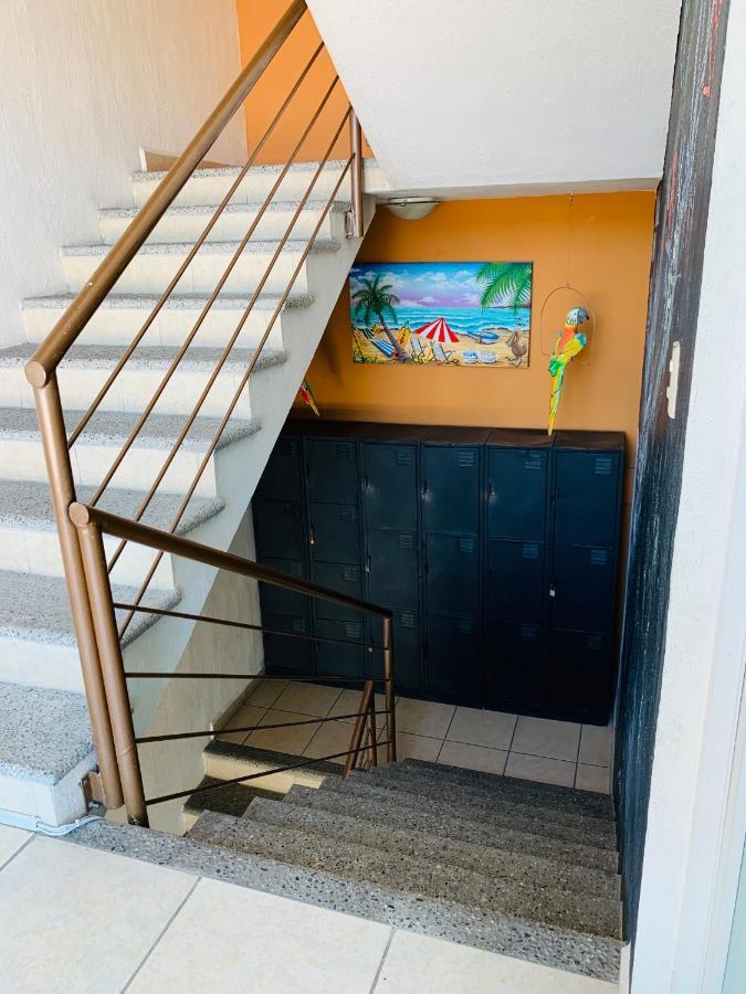 Hostal Bucerias Bagian luar foto